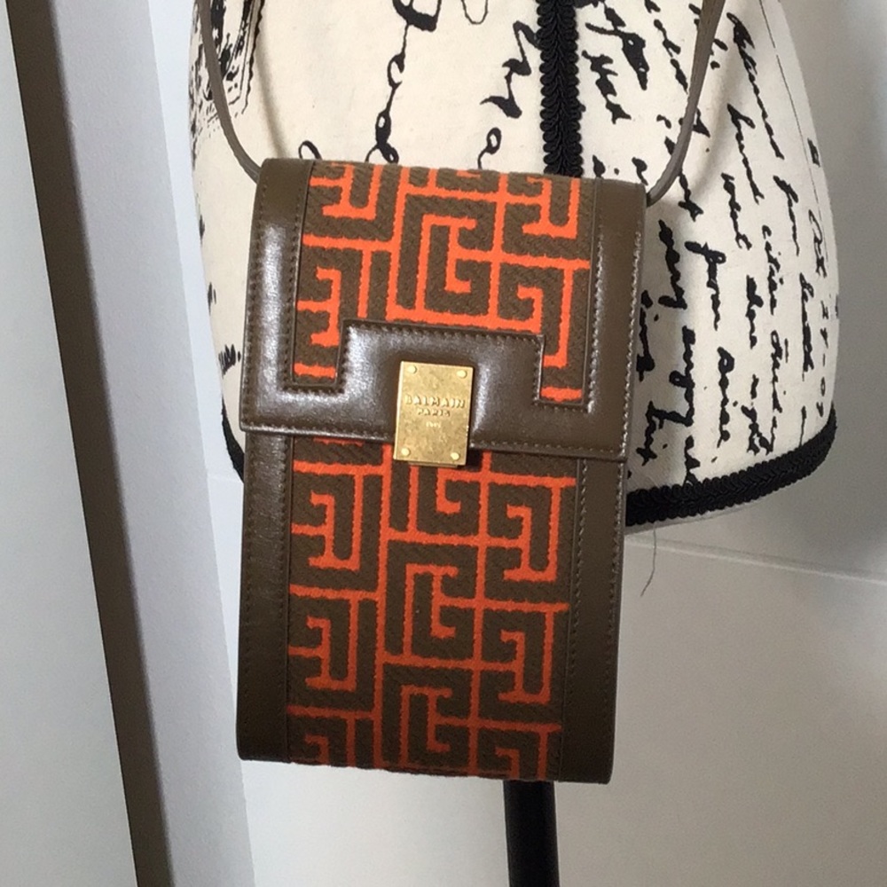 🆕 BALMAIN Reposhed 1945 Jacquard Monogram Phone Crossbody Bag Olive/ Orange